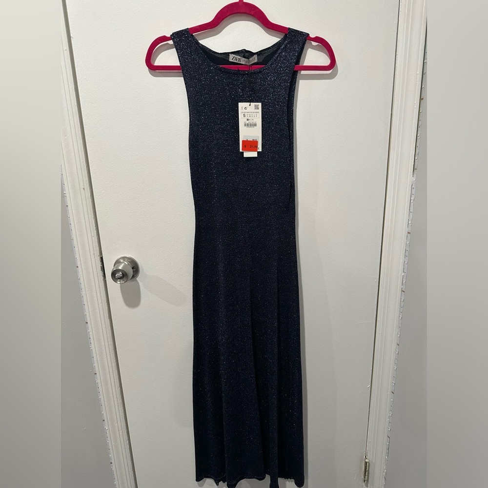 Zara WOMAN NWT BLUE METALLIC
THREAD KNIT MIDI